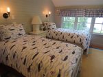 Whale Twins room with 2 twin beds
